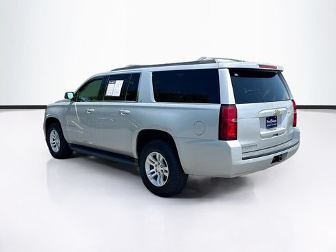 Used 2017 Chevrolet Suburban LT AWD/4WD image 8