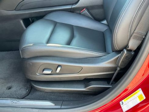 Used 2023 Cadillac XT5 Luxury image 30