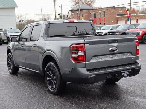 Used 2024 Ford Maverick Lariat w/ Black Appearance Package image 18