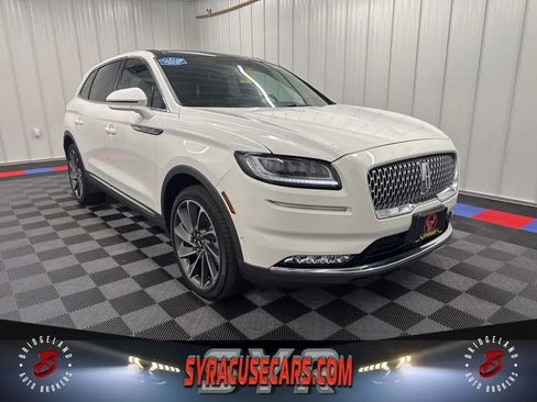 Used 2022 Lincoln Nautilus Reserve w/ Equipment Group 202A image 1