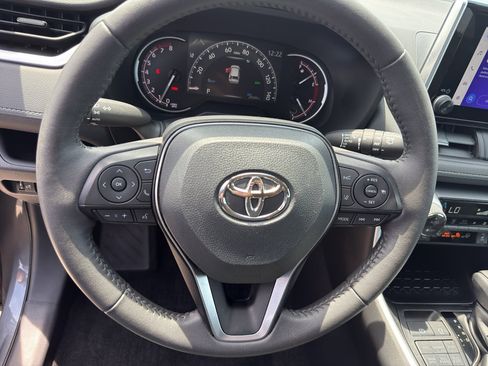 Used 2024 Toyota RAV4 XLE w/ Convenience Package AWD/4WD image 16
