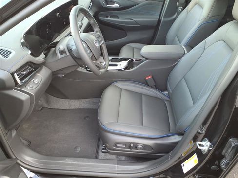 New 2026 Buick Envista Sport Touring w/ Convenience I Package image 9