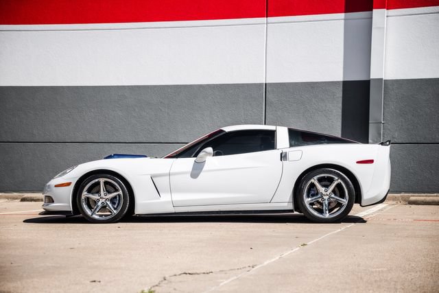 Used 2012 Chevrolet Corvette Coupe w/ 2LT Preferred Equipment Group RWD image 43