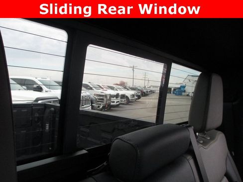 Used 2025 Chevrolet Silverado 1500 ZR2 w/ Technology Package image 24