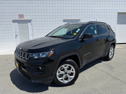 Used 2025 Jeep Compass Latitude