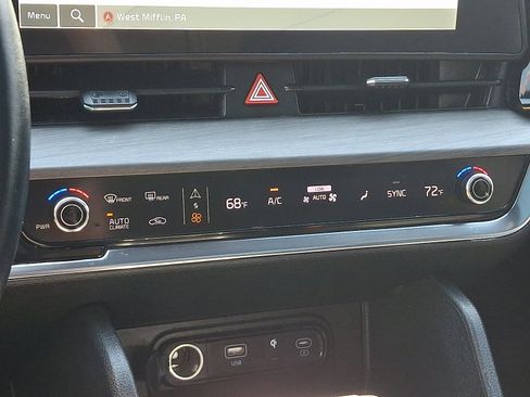 Used 2023 Kia Sportage X-Line w/ X-Line Premium Package AWD/4WD image 16