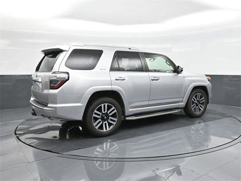 Certified 2016 Toyota 4Runner Limited image 15