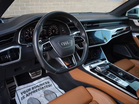 Used 2022 Audi RS 6 w/ Executive Package AWD/4WD image 13