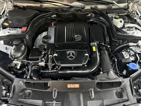 Used 2013 Mercedes-Benz C 250 Sedan image 22