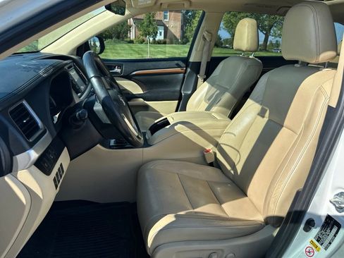 Used 2019 Toyota Highlander Limited Platinum w/ Protection Package #3 AWD/4WD image 19