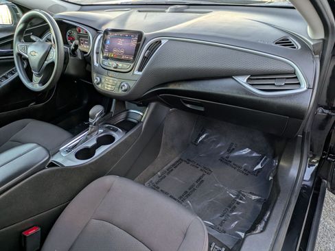 Used 2023 Chevrolet Malibu LT image 28