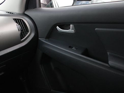 Used 2014 Kia Sportage LX FWD image 19