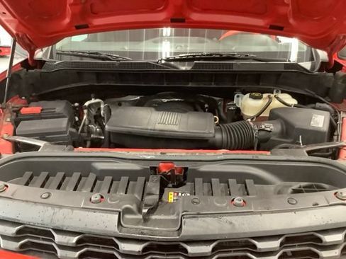 Used 2020 Chevrolet Silverado 1500 Custom w/ Custom Value Package AWD/4WD image 18