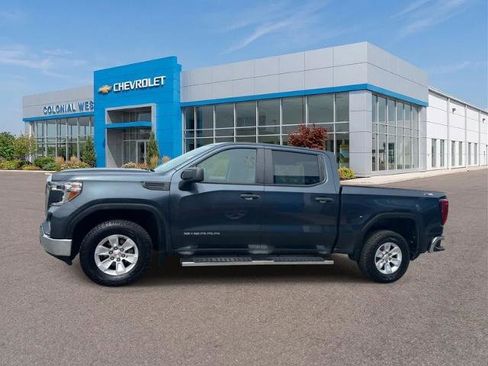 Used 2020 GMC Sierra 1500 4x4 Crew Cab w/ Sierra Value Package image 3