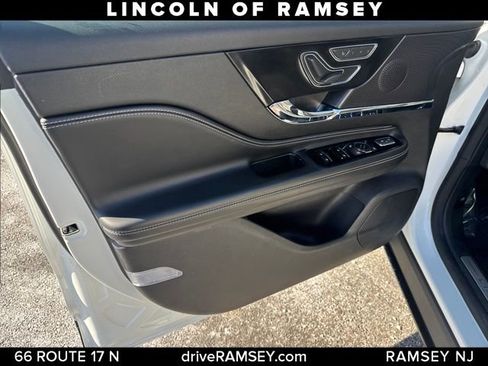 Used 2023 Lincoln Corsair AWD w/ Rear Removable Package Tray image 12