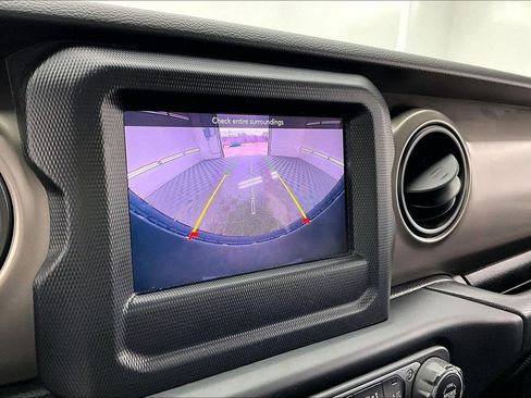 Used 2020 Jeep Wrangler Unlimited Sport image 21