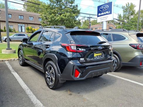 Used 2024 Subaru Crosstrek 2.0i Premium image 4