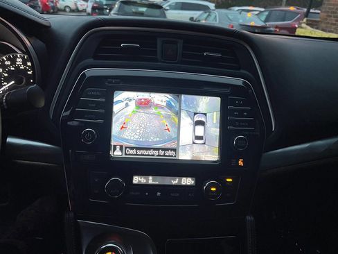 Used 2018 Nissan Maxima SR w/ Midnight Edition image 26