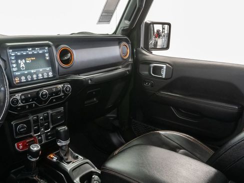 Used 2022 Jeep Gladiator Mojave w/ LED Lighting Group AWD/4WD image 12