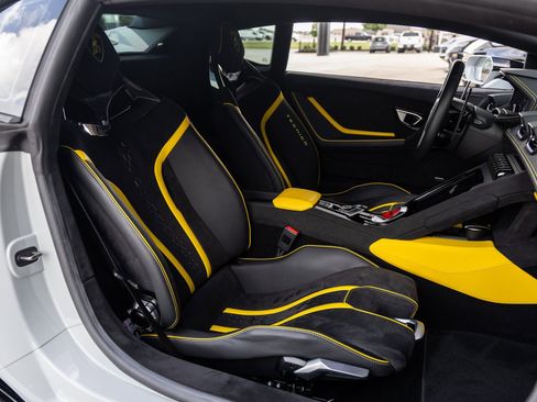 Used 2023 Lamborghini Huracan Tecnica image 41