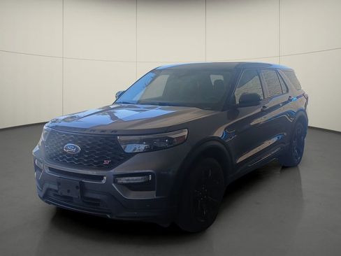 Used 2022 Ford Explorer ST w/ Equipment Group 401A AWD/4WD image 3