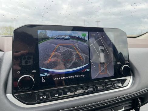 Used 2023 Nissan Rogue SL w/ SL Premium Package AWD/4WD image 12