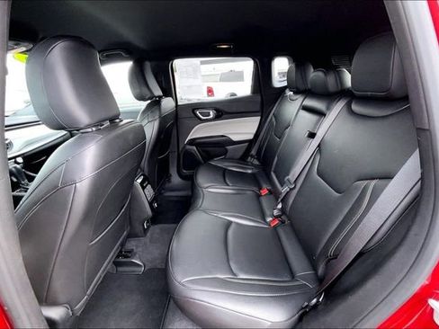 Used 2025 Jeep Compass Limited AWD/4WD image 28