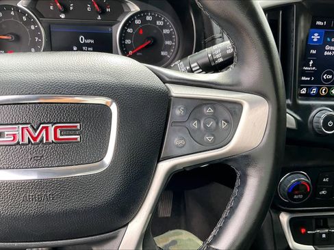 Certified 2024 GMC Terrain SLT image 24