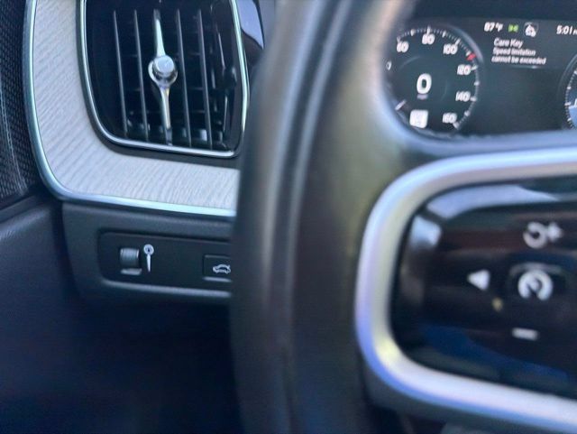 Used 2021 Volvo XC60 T5 Inscription AWD/4WD image 23
