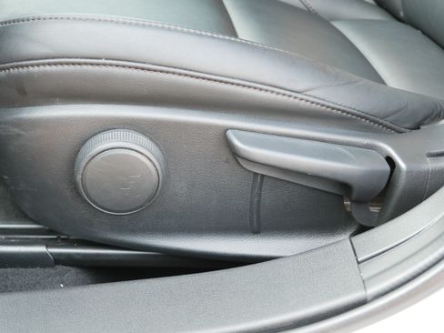 Used 2025 MAZDA MAZDA3 s Sport FWD image 20