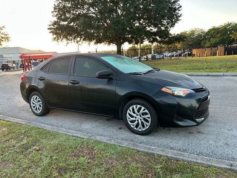 Used 2019 Toyota Corolla LE image 7
