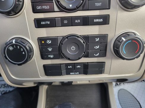 Used 2012 Ford Escape XLT image 16