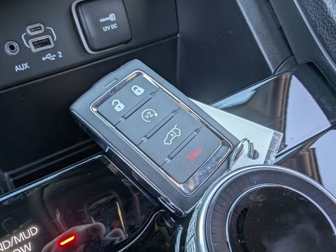 New 2025 Jeep Grand Cherokee Limited image 17