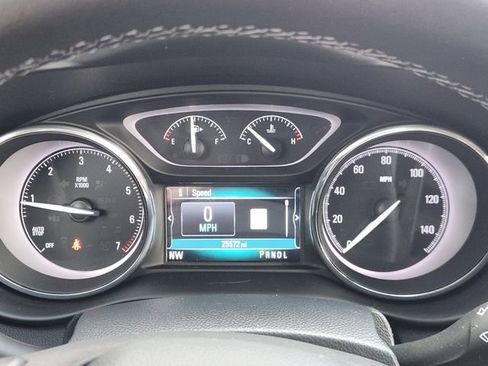 Used 2020 Buick Envision Essence image 13