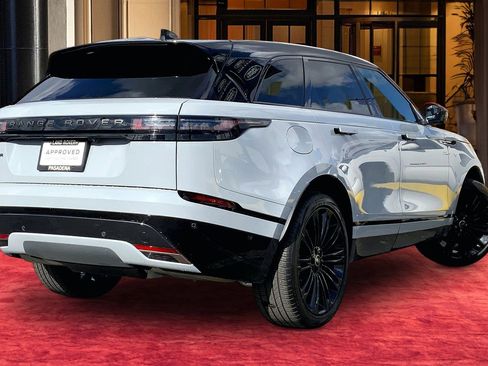 Used 2025 Land Rover Range Rover Velar Dynamic SE image 11
