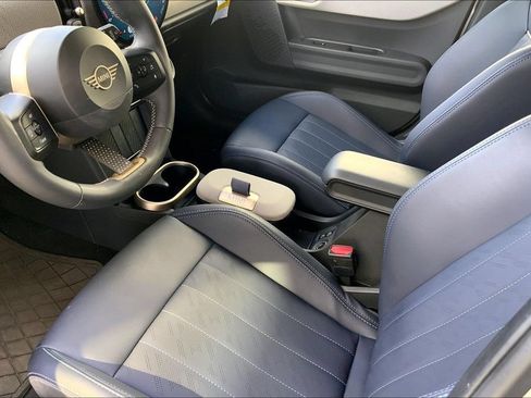 Certified 2025 MINI Cooper S FWD image 19