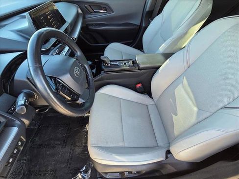 Used 2023 Toyota Prius XLE image 14