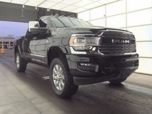 Used 2024 RAM 2500 Limited image 5
