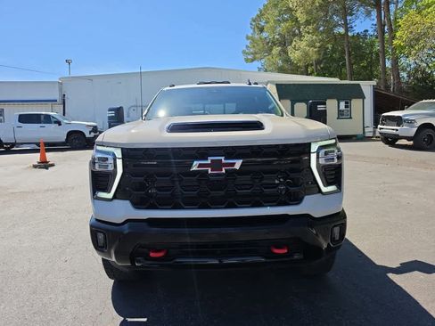 Used 2026 Chevrolet Silverado 2500 ZR2 w/ LPO, Dark Essentials Package AWD/4WD image 11