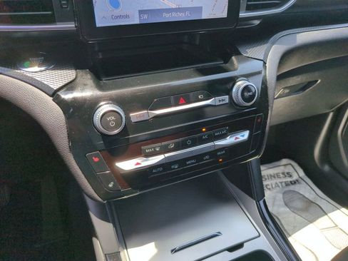 Used 2023 Ford Explorer ST-Line w/ Class IV Trailer Tow Package RWD image 26