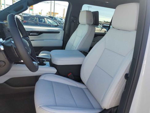 New 2026 Chevrolet Suburban Premier image 14