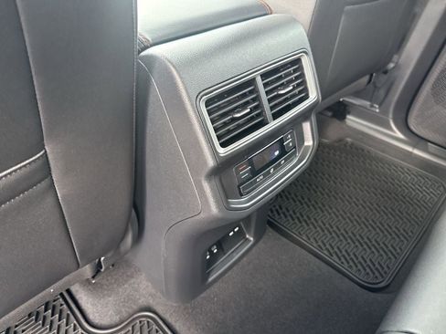 New 2026 Volkswagen Atlas Peak Edition AWD/4WD image 28