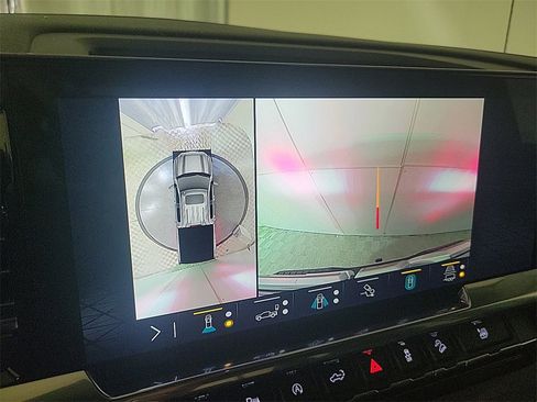 Used 2023 GMC Sierra 1500 SLT w/ SLT Premium Plus Package image 20