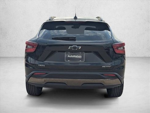 New 2026 Chevrolet Trax ACTIV w/ Sunroof Package image 9