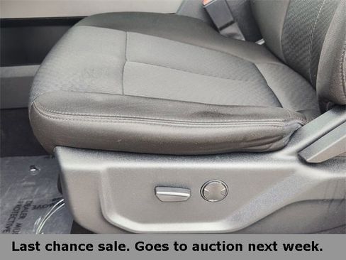 Used 2021 Ford Expedition XLT image 19