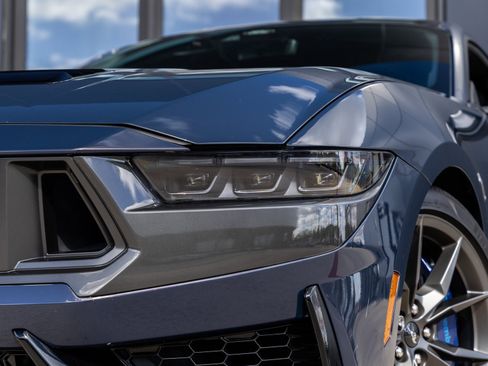 Used 2024 Ford Mustang Dark Horse image 18