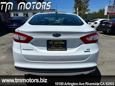 Used 2016 Ford Fusion SE w/ Equipment Group 202A FWD image 5