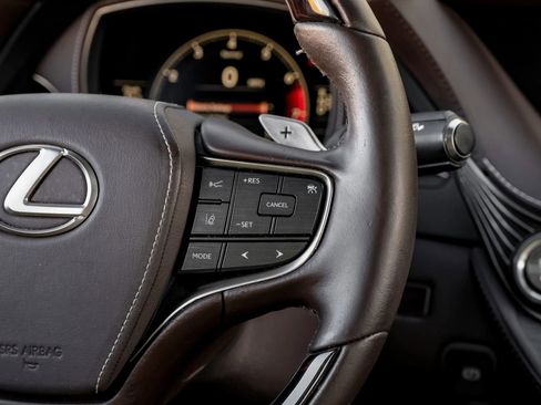 Used 2019 Lexus LS 500 w/ Interior Upgrade Package RWD image 19