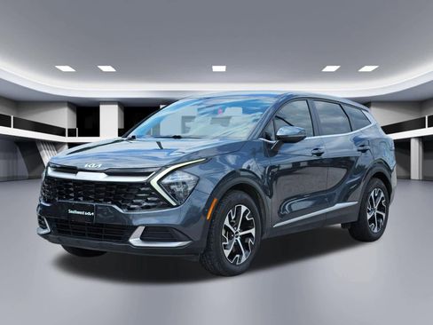 Used 2023 Kia Sportage EX FWD image 9