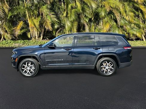 Used 2024 Jeep Grand Cherokee L Limited w/ Luxury Tech Group II image 8